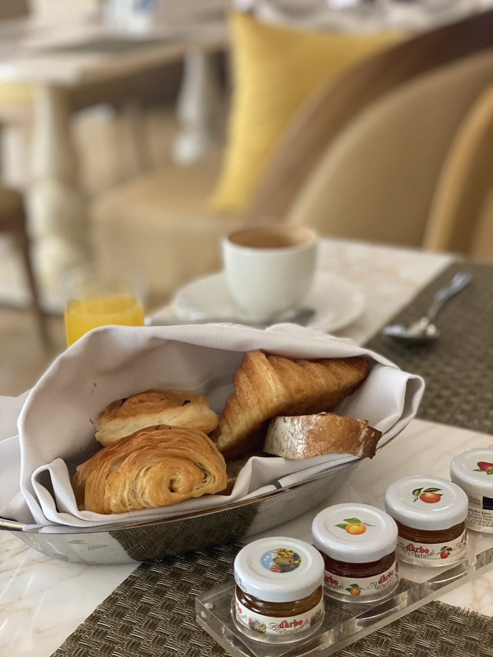 Breakfast at The Café, Mulia Resort Bali 